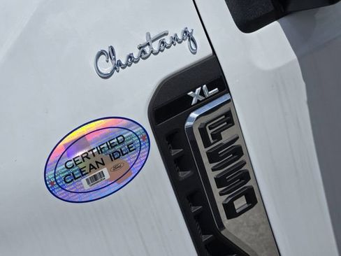 New 2026 Ford F550 4x4 Crew Cab image 9