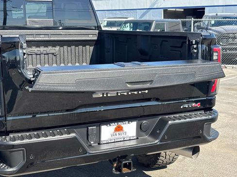Used 2024 GMC Sierra 3500 AT4 w/ AT4 Premium Plus Package image 11