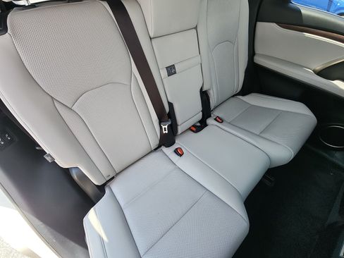 Certified 2021 Lexus RX 350L Premium w/ Premium Package AWD/4WD image 18