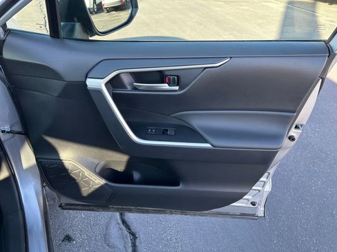Certified 2025 Toyota RAV4 XLE image 25