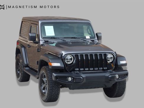 Used 2021 Jeep Wrangler Sport AWD/4WD image 5