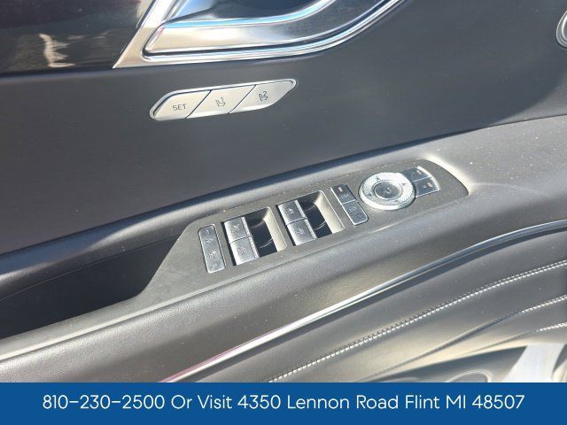 Used 2025 Genesis GV80 2.5T Standard AWD/4WD image 12