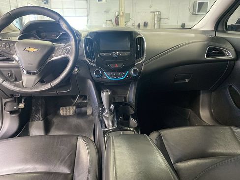 Used 2017 Chevrolet Cruze Premier w/ Enhanced Convenience Package FWD image 27