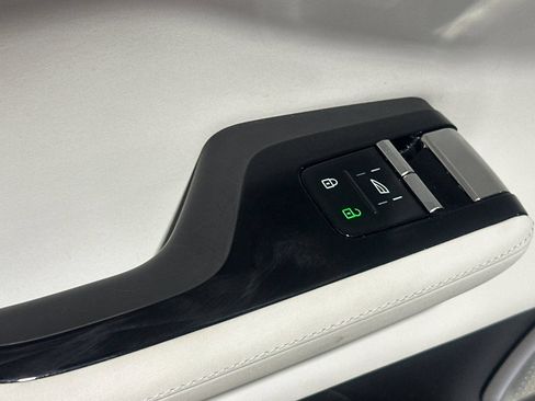 Used 2025 Polestar Polestar 3 AWD/4WD image 15