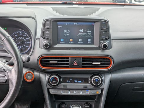 Used 2020 Hyundai Kona Limited w/ Cargo Package FWD image 18