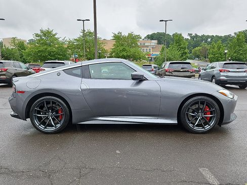 Used 2024 Nissan Z Performance w/ Floor Mat Package RWD image 7