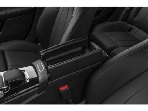 Certified 2022 Mercedes-Benz A 220 4MATIC image 17