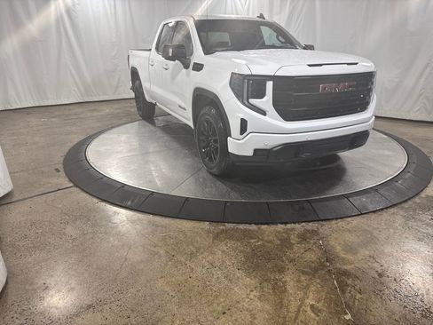 Used 2026 GMC Sierra 1500 Elevation w/ Preferred Package image 10