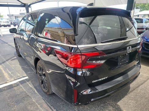 Used 2025 Honda Odyssey Sport-L image 9