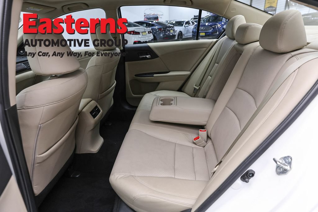 Used 2017 Honda Accord EX-L image 23