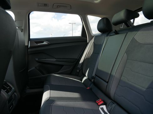 New 2026 Volkswagen Taos SE AWD/4WD image 5