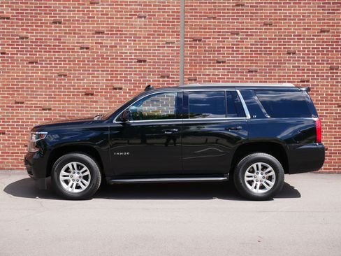 Used 2019 Chevrolet Tahoe LT AWD/4WD image 2