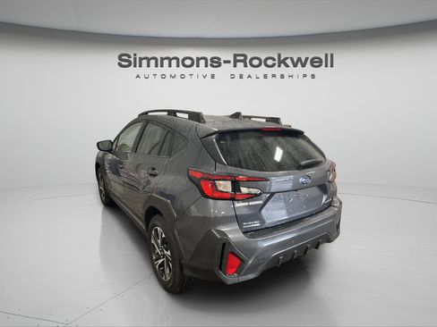 Used 2024 Subaru Crosstrek 2.0i Premium AWD/4WD image 4