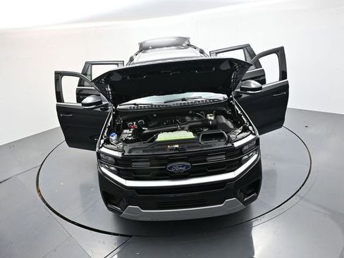 New 2026 Ford Expedition Max Platinum image 37