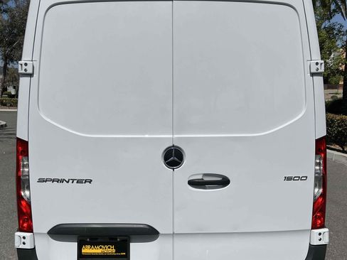 Used 2022 Mercedes-Benz Sprinter 1500 image 36