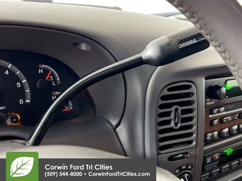 Used 2002 Ford F150 Lariat image 10