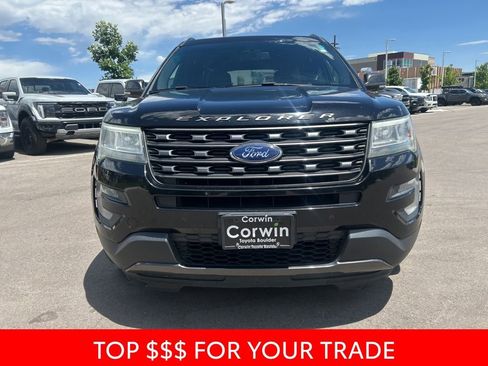 Used 2017 Ford Explorer XLT w/ Equipment Group 202A AWD/4WD image 2
