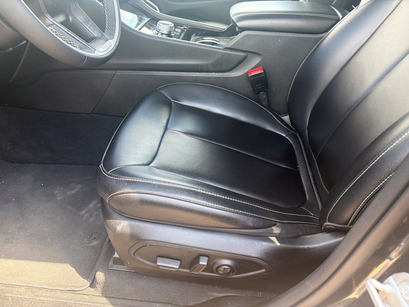 Used 2023 Jeep Grand Cherokee 4WD 4xe image 13