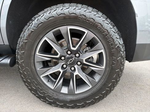Used 2021 Chevrolet Tahoe Z71 w/ Rear Media and Nav Package image 14