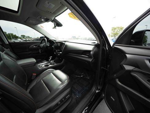 Used 2021 Chevrolet Traverse Premier w/ Redline Edition AWD/4WD image 26