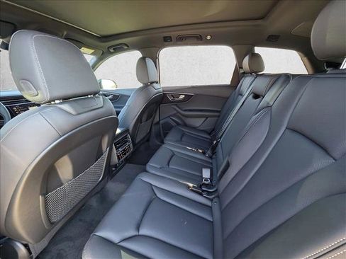 New 2026 Audi Q7 3.0T Premium Plus AWD/4WD image 18