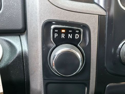 Used 2015 RAM 1500 Express RWD image 20