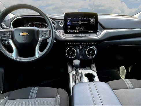 Used 2023 Chevrolet Blazer LT w/ Convenience Package FWD image 9
