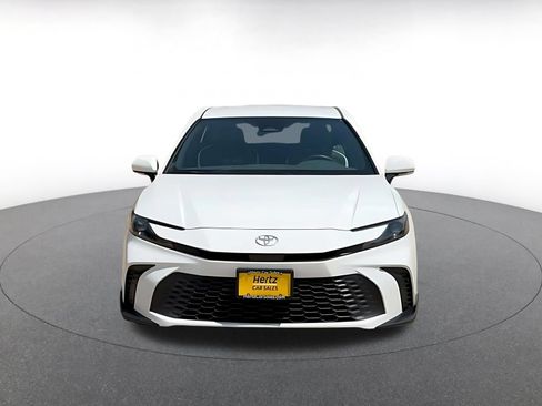 Used 2026 Toyota Camry SE FWD image 4