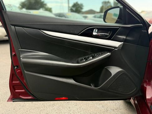 Used 2017 Nissan Maxima 3.5 SV FWD image 26