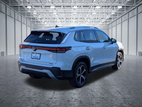 New 2026 Volkswagen Tiguan SE image 5