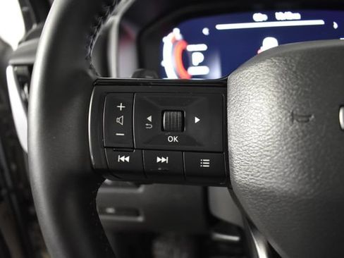 Certified 2025 Nissan Rogue SL w/ SL Premium Package AWD/4WD image 16