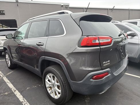 Used 2015 Jeep Cherokee Latitude w/ Comfort/Convenience Group AWD/4WD image 5