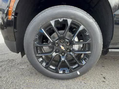 New 2026 Chevrolet Suburban High Country AWD/4WD image 8
