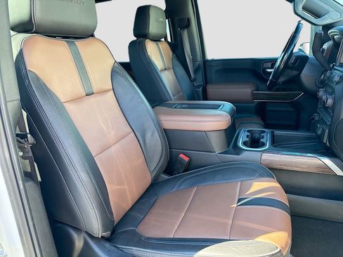 Used 2022 Chevrolet Silverado 2500 High Country image 28