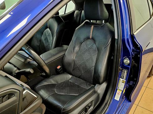 Used 2018 Toyota Camry XLE w/ Protection Package (Q2) image 9