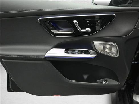 New 2026 Mercedes-Benz GLC 300 4MATIC image 19