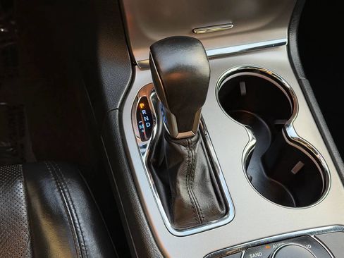 Used 2019 Jeep Grand Cherokee Limited w/ Luxury Group II image 20