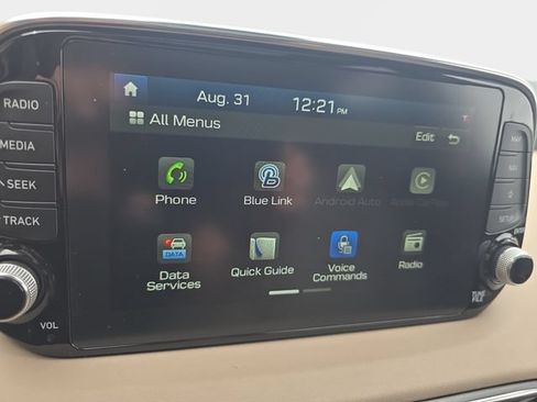 Used 2019 Hyundai Santa Fe FWD image 25