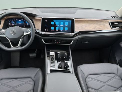 New 2026 Volkswagen Atlas SE FWD image 10