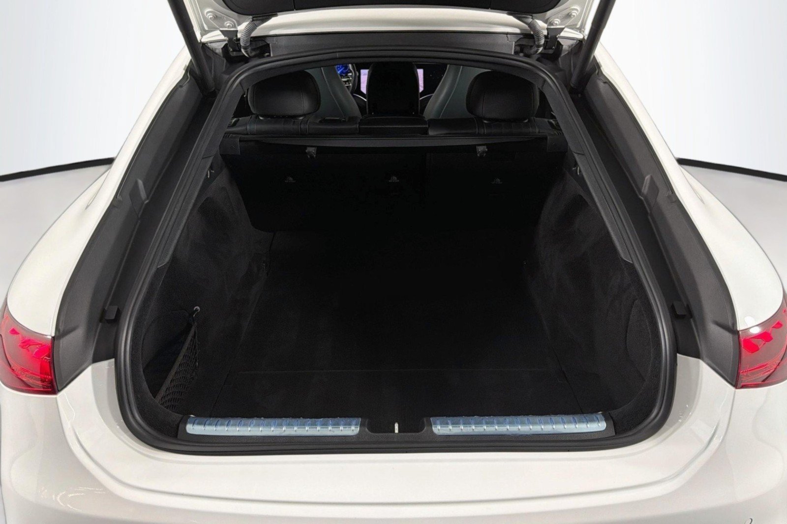 Certified 2022 Mercedes-Benz EQS 580 4MATIC Sedan image 25