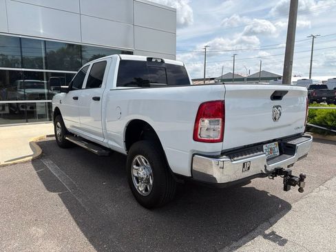 Used 2024 RAM 2500 Tradesman w/ Chrome Appearance Group AWD/4WD image 4