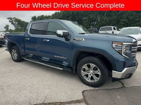 Used 2024 GMC Sierra 1500 SLT w/ SLT Convenience Package AWD/4WD image 2