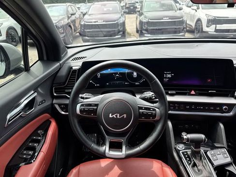 Certified 2024 Kia Sportage SX AWD/4WD image 15