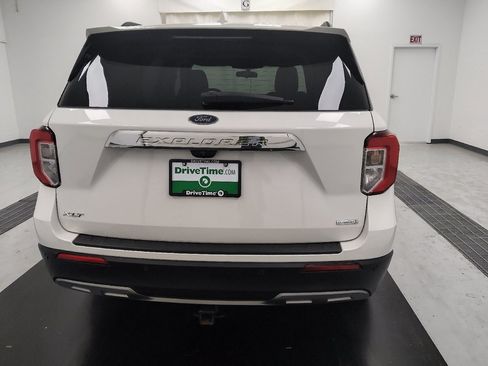 Used 2020 Ford Explorer XLT w/ Equipment Group 202A RWD image 7