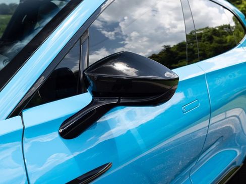 Used 2021 Aston Martin DBX AWD/4WD image 16