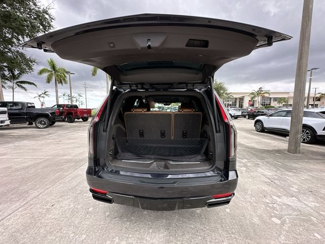 Certified 2022 Cadillac Escalade Sport w/ Touring Package AWD/4WD image 30
