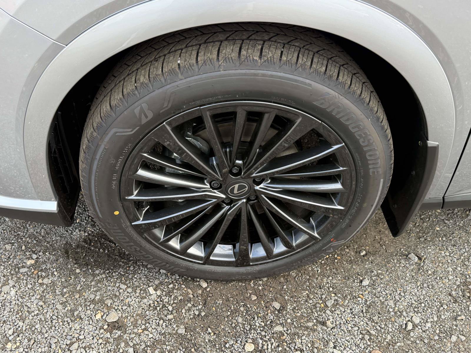 New 2026 Lexus RX 450h AWD image 7