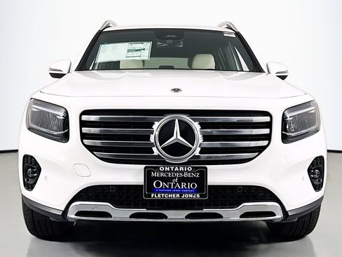 New 2025 Mercedes-Benz GLB 250 image 2