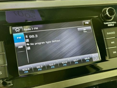 Used 2018 Subaru Outback 2.5i AWD/4WD image 17