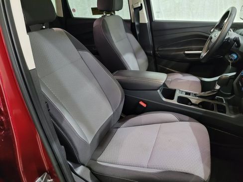 Used 2017 Ford Escape SE image 51